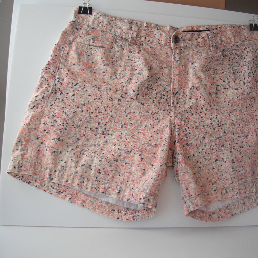 Calvin Klein Women's Shorts Multicolor Size32/14 Pockets Casual Outdoor